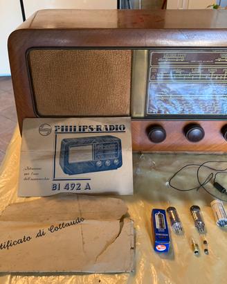 Radio Philips BI 492 A