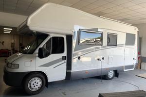 Camper mansardato