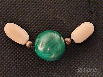 Collana con osso e malachite