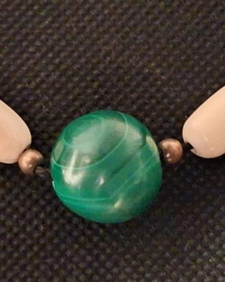 Collana con osso e malachite