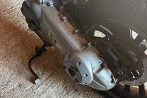 Blocco motore Peugeot geopolis 250 iniezione