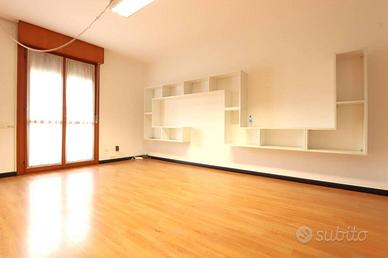 Immobile di 168 m² a Vicenza