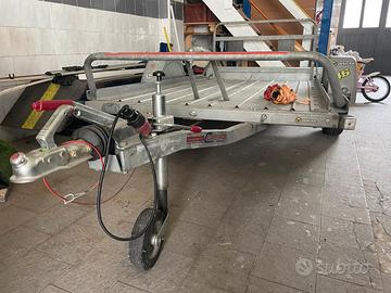Carrello con pedana di carico