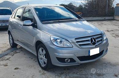 Mercedes-benz B 180 B 180 NGT BlueEFFICIENCY - met