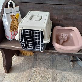 Trasportino più lettiera e sabbia per gatto