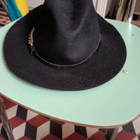 Cappello stile borsalino