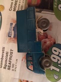 Modellino vintage in plastica di CAMION