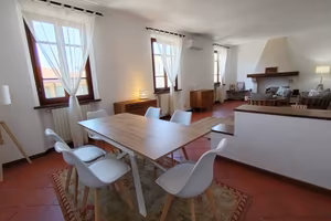 Attico / Mansarda di 130 m² con più di 5 locali a 