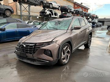 Hyundai Tucson hybrid anno 2023 per ricambi