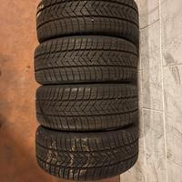 Gomme Pirelli 225/40/18 invernali