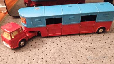 Corgi Major Toys Bedford Horsebox Chipperfield