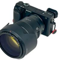 Sony Alpha A6400 + Sony 18-105 + 50mm e accessori
