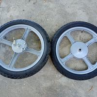 Coppia ruote Piaggio Si