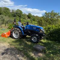Trattorino solis 18 cv con trincia nuova Ranieri