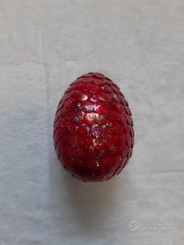 Uovo di drago rosso