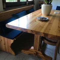 Tavolo in legno massello