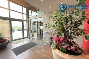 340 mq CAPANNONE con 110 mq UFFICI