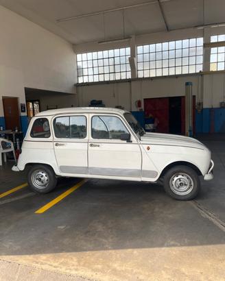Renault 4
