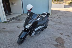 Yamaha xmax 250cc