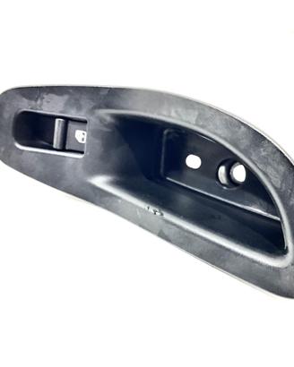 PULSANTIERA ALZAVETRO ANTERIORE DESTRA FIAT 500 X