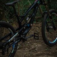 yt tues Downhill 