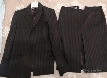 Tailleur giacca e gonna a righe marrone G. Ferré 