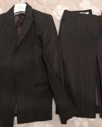 Tailleur giacca e gonna a righe marrone G. Ferré 