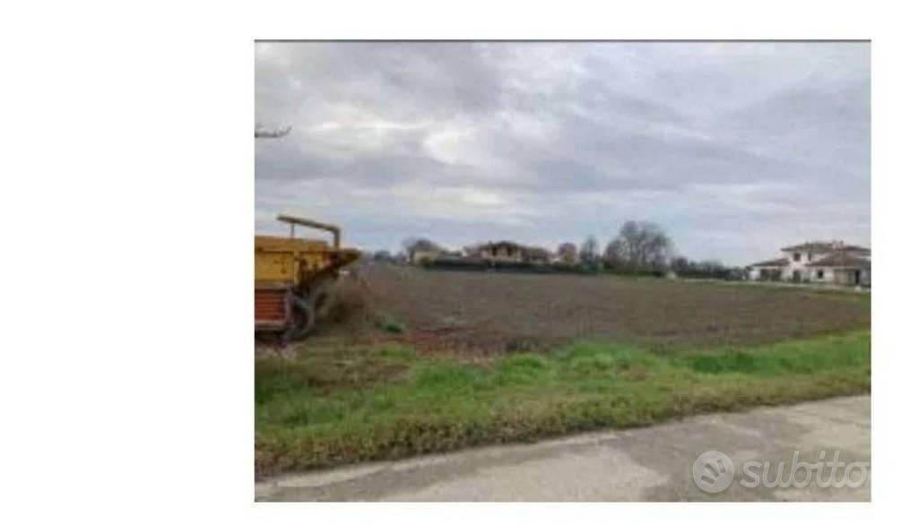 Immobile in asta di 59330 m² a Sermide e Felonica - Vista 2