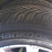 N. 2 Pneumatici Hankook + 2 MOMO 205-55R16 4S