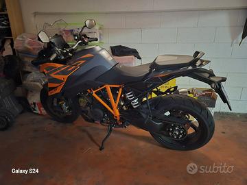 KTM Super Duke 1290 GT