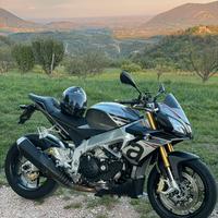 Tuono V4 1100 rr
