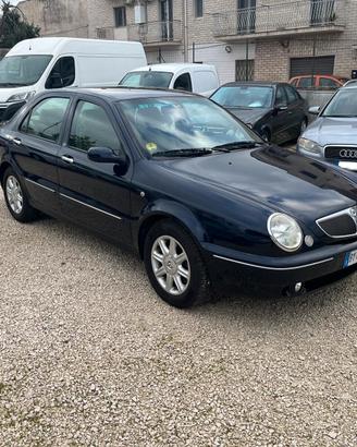 Lancia Lybra 1.9 JTD cat intensa