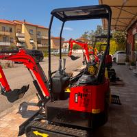 Escavatori nuovi pronta consegna