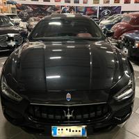 Maserati Ghibli V6 Diesel 275 CV GranSport black e