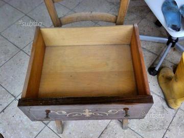 Cassetto con intarsio