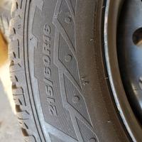 Gomme 215/60/16