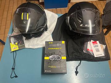 Caschi con interfono