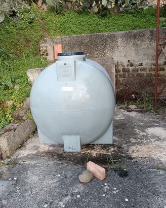 Serbatoio d'acqua a porcellino