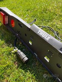 Thule - Portatarga  con Luci e centralina