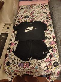 Tuta on sale nike estiva