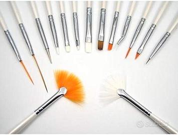 Set Pennelli Nail Art 15 Pezzi Gel