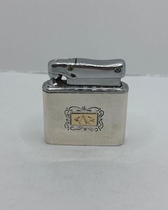 Accendino in aegento/oro