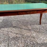 Tavolo Vintage in formica verde.