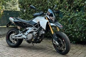 aprilia dorsoduro