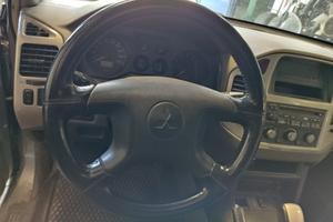 Volante MITSUBISHI PAJERO del 2005