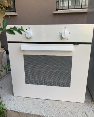 FORNO IKEA OV3