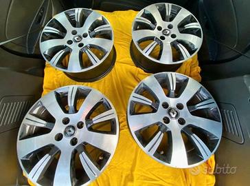 Cerchi in lega originali