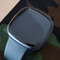 orologio fitbit versa 4