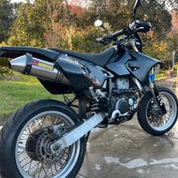 Suzuki drz 400 E