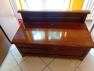 Cassapanca  legno massello con seduta